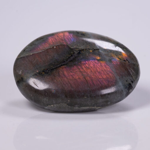 wholesale-purple-labradorite-palm-stones-for-sale