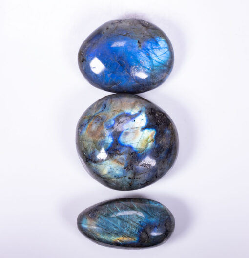 wholesale-high-grade-labradorite-palm-stones-for-sale