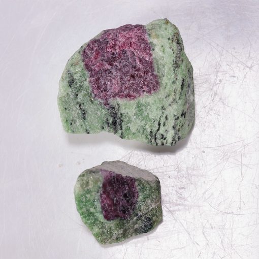 wholesale-natural-ruby-zoisite-stones-for-sale