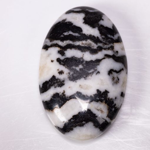 wholesale-zebra-stone-palm-stones-for-sale